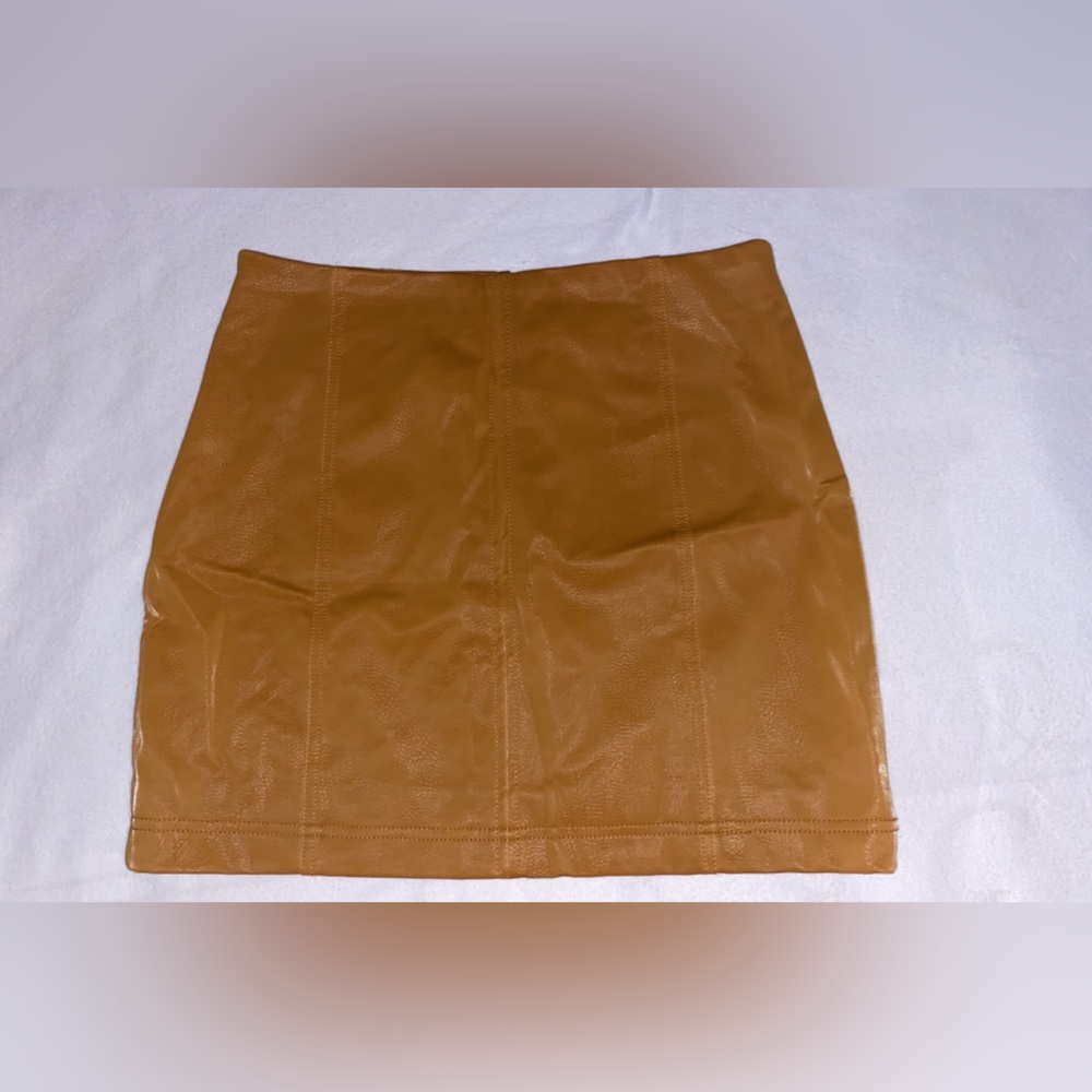 Pleather mini skirt